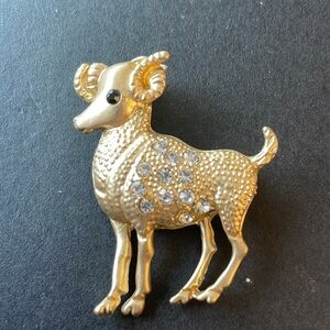 ANTHROPOLOGIE Aries ♈️ Zodiac Gold Tone Brooch
